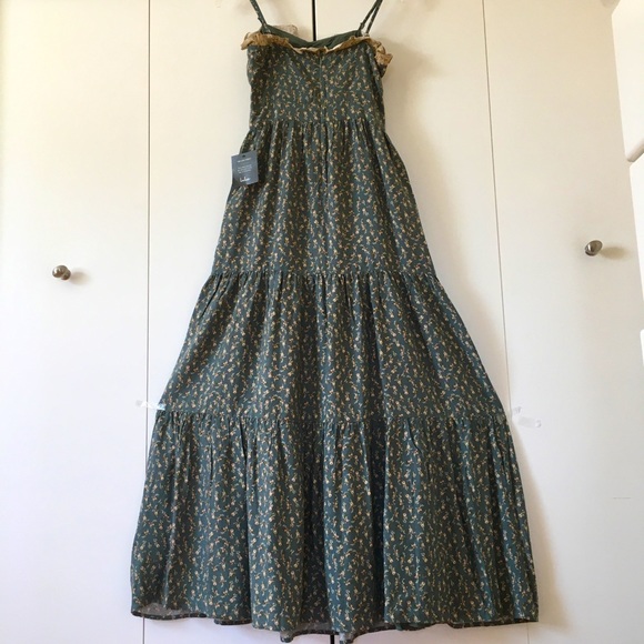 Lulu's Floral Maxi Dress in Green and Cream - Picture 12 of 16